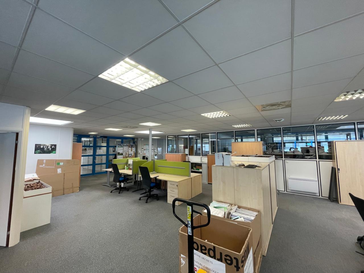 Local d'activité Bois-Guillaume 1250m² Location local d'activité Bois-Guillaume Seine-Maritime OLACT2534010 1
